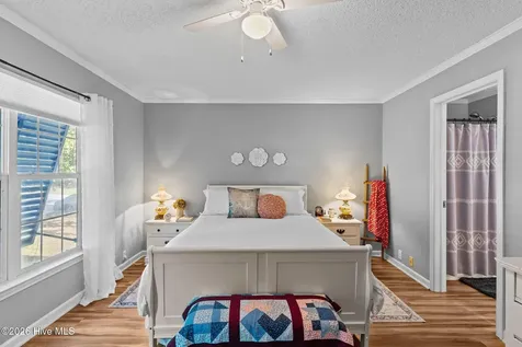 212 NE 33rd Street Oak Island NC 28465
