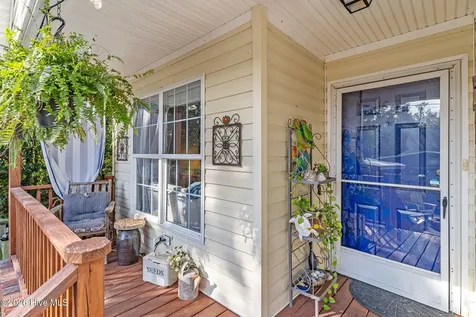 212 NE 33rd Street Oak Island NC 28465
