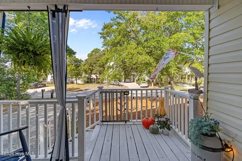 212 NE 33rd Street Oak Island NC 28465