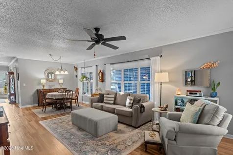 212 NE 33rd Street Oak Island NC 28465