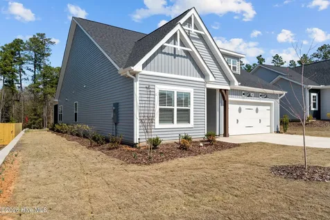 207 Rough Ridge Trail Aberdeen NC 28315