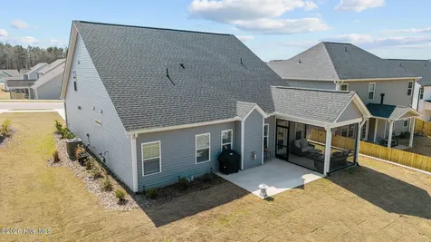 207 Rough Ridge Trail Aberdeen NC 28315