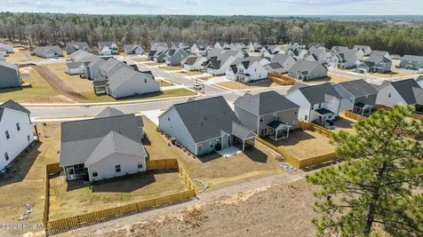 207 Rough Ridge Trail Aberdeen NC 28315