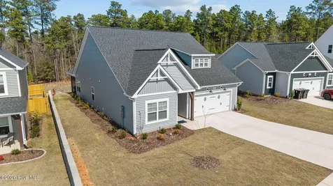 207 Rough Ridge Trail Aberdeen NC 28315