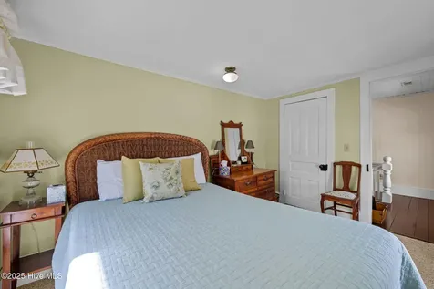 506 Broad Street Oriental NC 28571