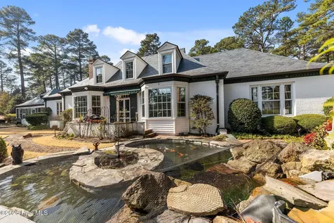 667 Yadkin Road Southern Pines NC 28387