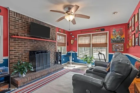 19 Arrowhead Drive Hubert NC 28539
