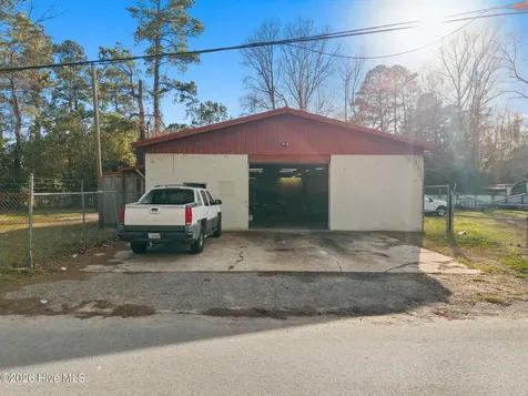 101 Watering Street Tabor City NC 28463