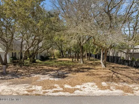 121 SW 13th Street Oak Island NC 28465