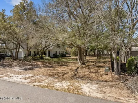 121 SW 13th Street Oak Island NC 28465