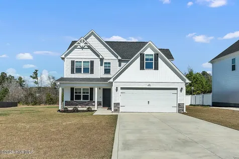 218 Purple Martin Drive Hubert NC 28539