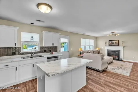 218 Purple Martin Drive Hubert NC 28539