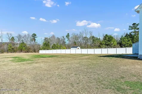 218 Purple Martin Drive Hubert NC 28539