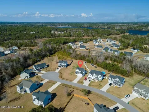 218 Purple Martin Drive Hubert NC 28539