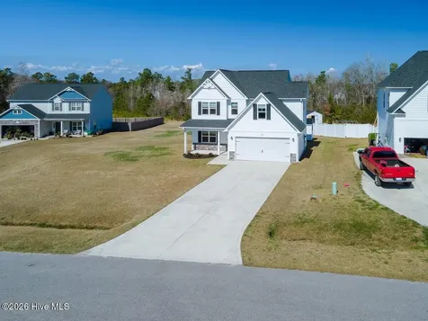 218 Purple Martin Drive Hubert NC 28539
