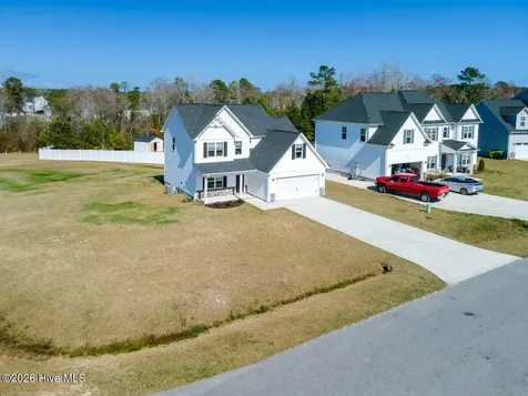 218 Purple Martin Drive Hubert NC 28539