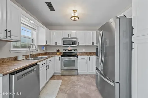 411 Tree Court Holly Ridge NC 28445