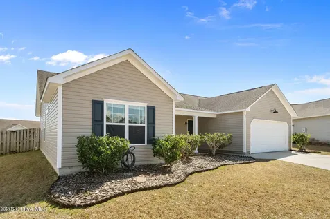 411 Tree Court Holly Ridge NC 28445