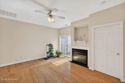 1655 Honeybee Lane Wilmington NC 28412