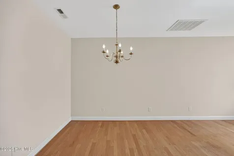 1655 Honeybee Lane Wilmington NC 28412