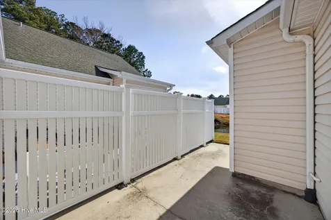 1655 Honeybee Lane Wilmington NC 28412