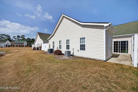 1655 Honeybee Lane Wilmington NC 28412