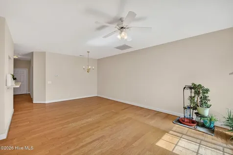1655 Honeybee Lane Wilmington NC 28412