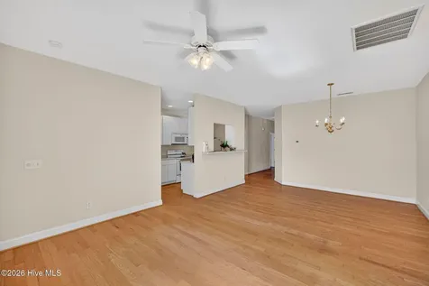 1655 Honeybee Lane Wilmington NC 28412