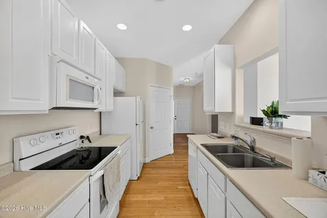 1655 Honeybee Lane Wilmington NC 28412