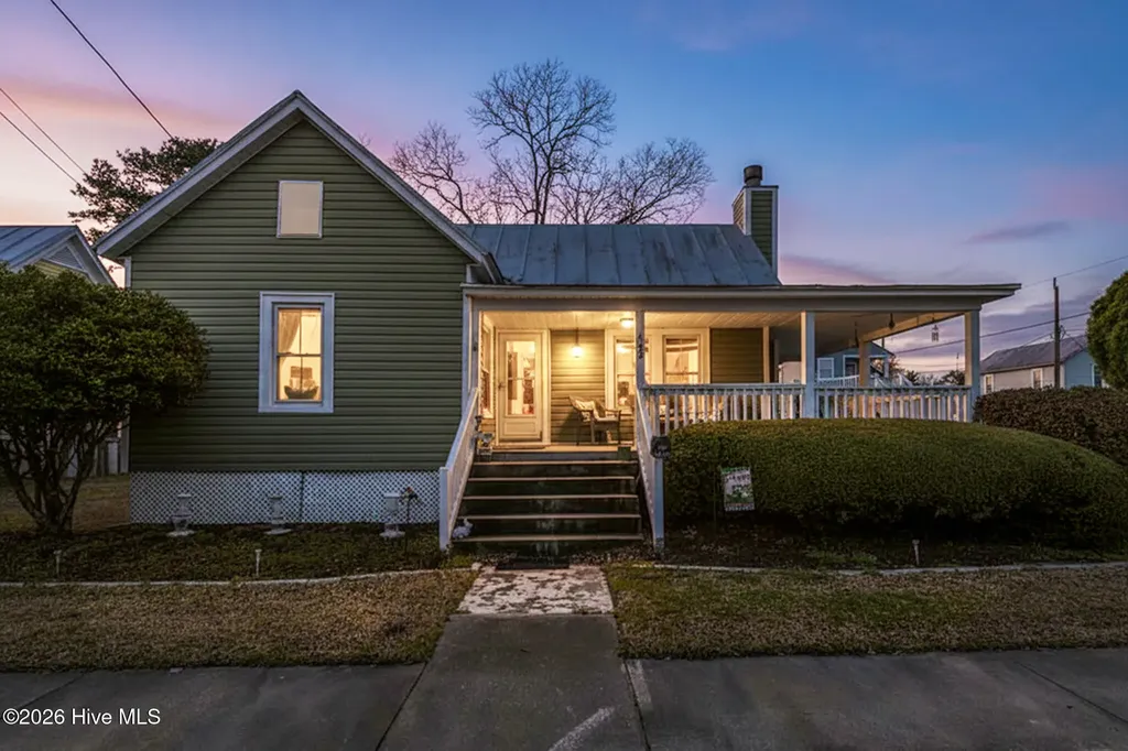 402 Hodges Street Oriental NC 28571