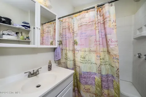 402 Hodges Street Oriental NC 28571