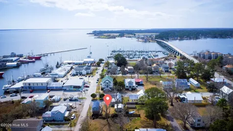 402 Hodges Street Oriental NC 28571