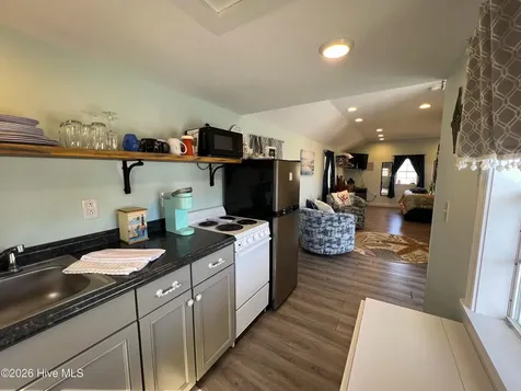 402 Hodges Street Oriental NC 28571