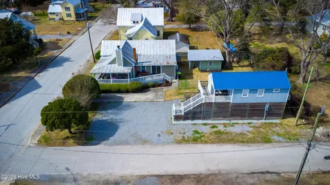 402 Hodges Street Oriental NC 28571