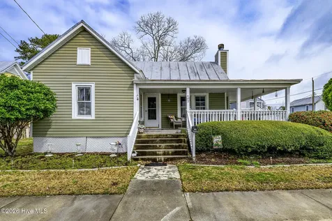 402 Hodges Street Oriental NC 28571