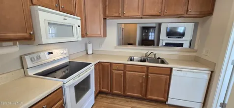 1924 Tara Court Greenville NC 27858