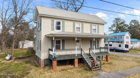 489 E Pungo Street Belhaven NC 27810