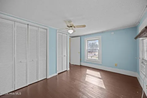 489 E Pungo Street Belhaven NC 27810