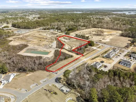 000 Queens Creek Road Hubert NC 28539