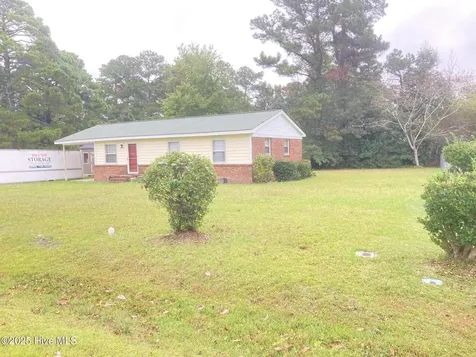 1418 Mockingbird Lane New Bern NC 28562