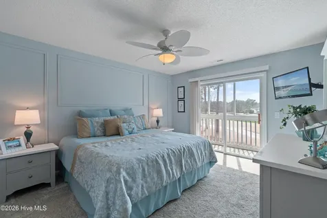 3350 Club Villas Drive Southport NC 28461