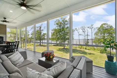 333 N Island Crossing Edenton NC 27932