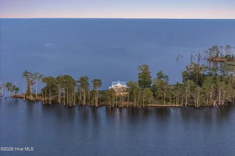333 N Island Crossing Edenton NC 27932