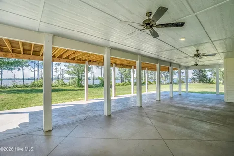 333 N Island Crossing Edenton NC 27932