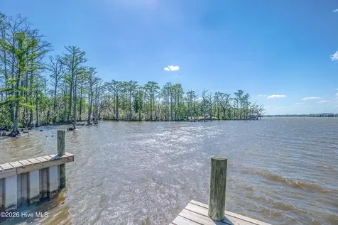 333 N Island Crossing Edenton NC 27932