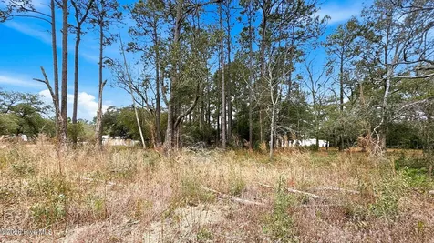 109 Yaupon Dr Exd Southport NC 28461