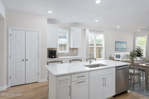 179 S Bandwheel Way Hampstead NC 28443