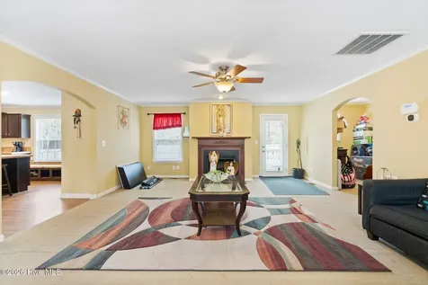 7041 Ruth Avenue Wilmington NC 28411