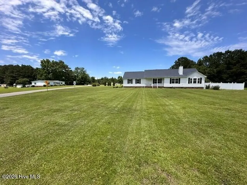 22 Old Mill Road Willard NC 28478