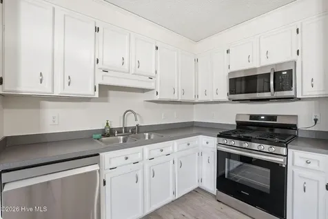 22 Old Mill Road Willard NC 28478